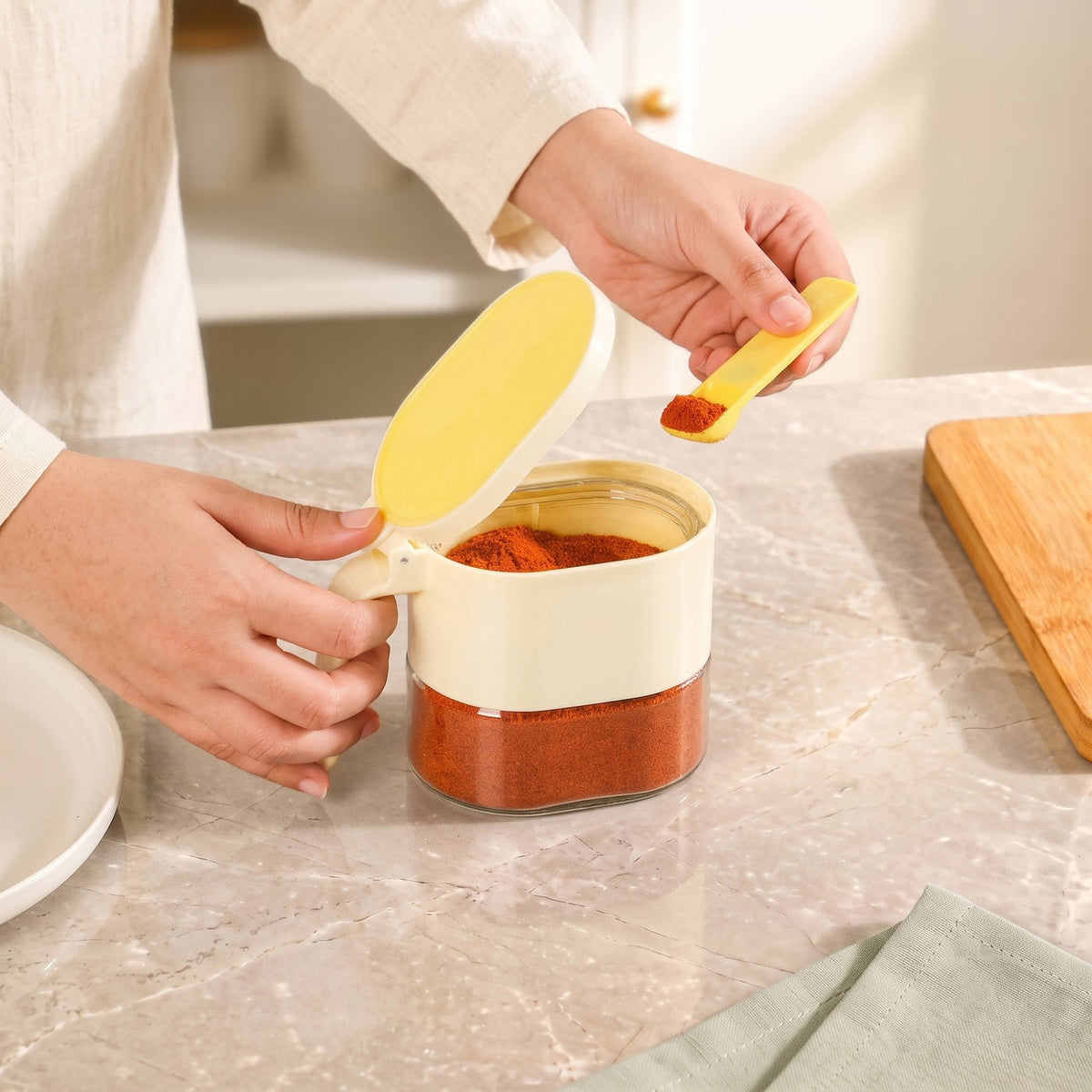 Spice Jar For Kitchen With Magnetic Spoon 360ml